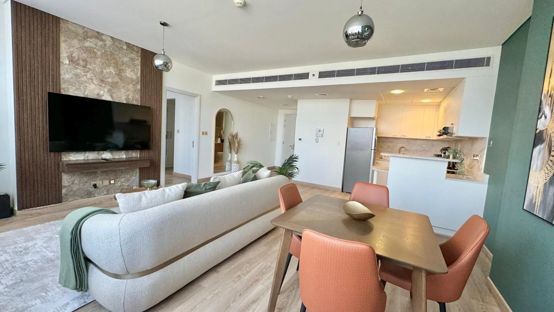 1 Bedroom Elegant & Spacious At Sky Gardens Difc Dubai 0*,